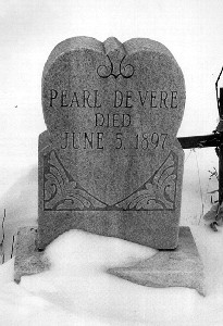 Pearl de Vere Tombstone