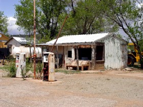 Lester's Conoco in Barton, New Mexico