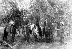 An unknown white man is lynched in Texas in 1910.