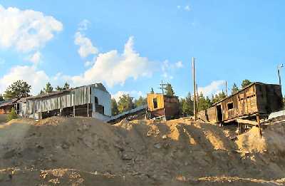 Nevadaville-5-Weiser-08-03.jpg (308x201 -- 14296 bytes)