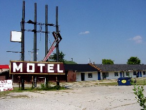 Long closed motel in Springfield