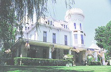 Atchison-crayhistoricalhome.jpg (248x162 -- 18724 bytes)