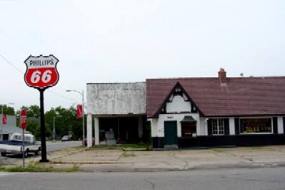 Old Phillips 66 in Baxter Springs, Kansas