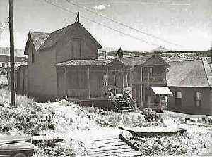 Leadville_Homes5.1941.Marion.Post.Wolcott.LOC.jpg (300x223 -- 12916 bytes)