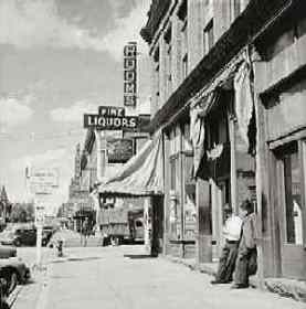 Leadville_Main_Street2.1941.Marion.Post.Wolcott.LOC.jpg (277x280 -- 10572 bytes)