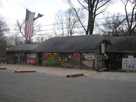 Elbow Inn Bar and BBQ, Devil's Elbow, Missouri
