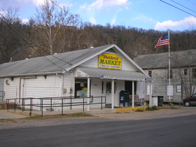 Sheldon's Market in Devil's Elbow, Missouri