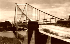 Swinging Bridge in Warsaw, Missouri
