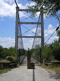 Warsaw Swinging Bridge