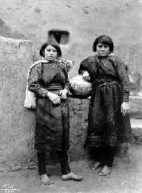 ZuniIndianGirls