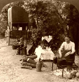 Camping in California, 1907
