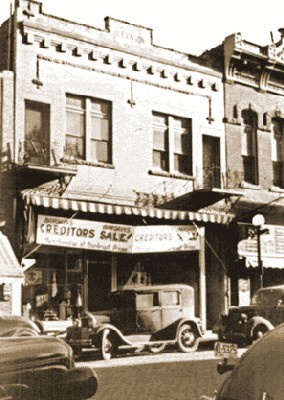 Old Style Salon #10 Building in 1937