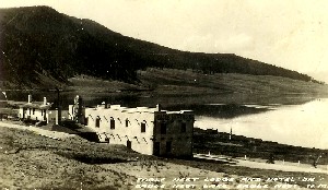 Eagle Nest Lodge