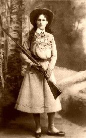 Annie Oakley, 1899