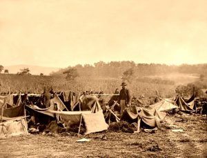 Caring for the wounded at Antietam, 1862