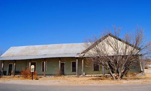 Youngs Store, Fort Stockton. Photo by Kathy Alexander.