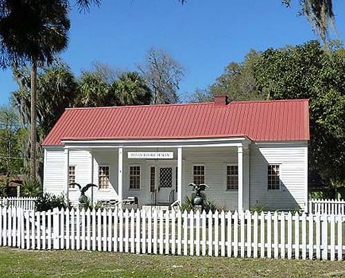 The Fort Shannon Officer Quarters, now serve as a museum in Palatka, Florida, photo courtesy Fort Wiki