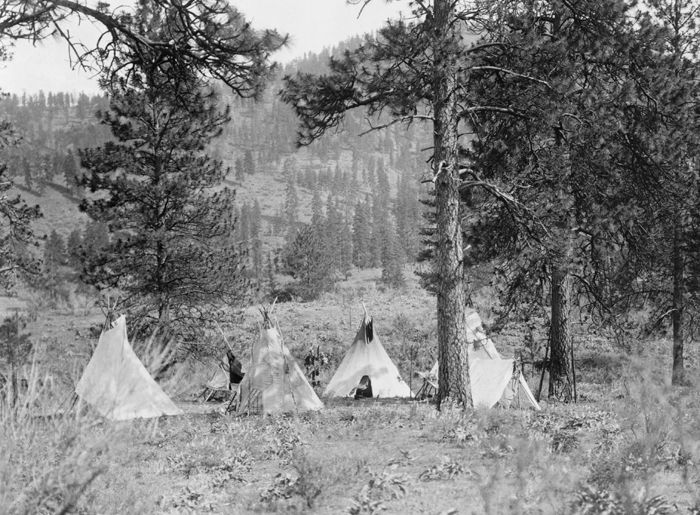 Spokane camp by Edward S. Curtis, about 1910