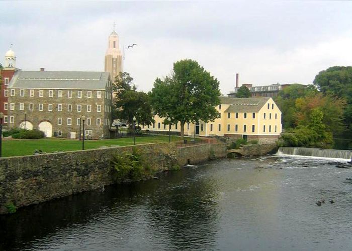 Slater Mill, on the Blackstone River, in Pawtucket, Rhode Island courtesy Wikipedia