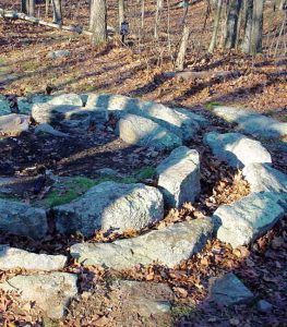 Gungywamp Stone Circle by Randal J, courtesy Wikipedia