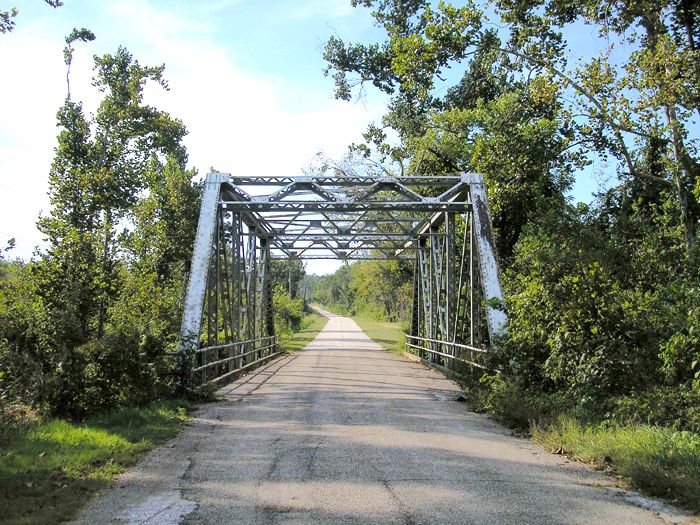 Steel truss bridge just south of Spencer, Missouri on the 1926 alignment of Route 66. Photo by Kathy Alexander