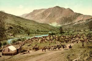 Round up on the Cimarron River in Colorado, 1898 by the Detroit Photographic Company.