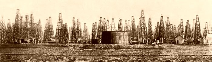 Gladys City, Texas Spindletop, 1902.