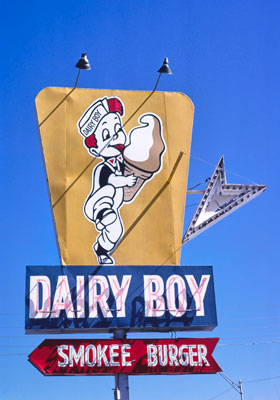 Dairy Boy Ice Cream on Route 66 in El Reno, Oklahoma by John Margolies, 1979.