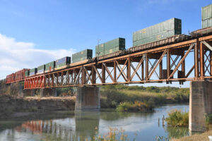 Texas Mexican Railway International Bridge in Laredo, Texas, courtesy Flckr