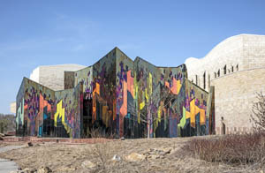 The colorful walls of the Museum at Prairiefire in Overland, Kansas, a Kansas City suburb. Photo by Carol Highsmith.
