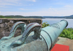 Cannon at Fort Ticonderoga, New York, courtesy Wikimedia.