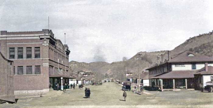 Dawson Main Street, 1916 Dawson Main Street, 1916