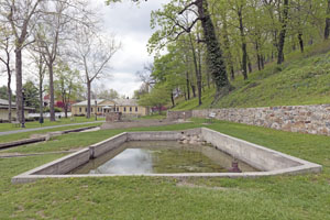 Mineral-water pool at the Berkeley Springs Resort in Berkeley Springs, West Virginia. Photo by Carol Highsmith. Mineral-water pool at the Berkeley Springs Resort in Berkeley Springs, West Virginia. Photo by Carol Highsmith.