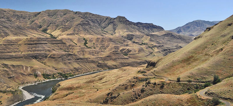 Snake River in Hells Canyon, Oregon, courtesy Wikipedia.
